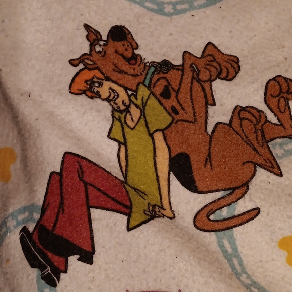 Scooby Doo 1999 blanket for full size bed. - Picture 2 of 11